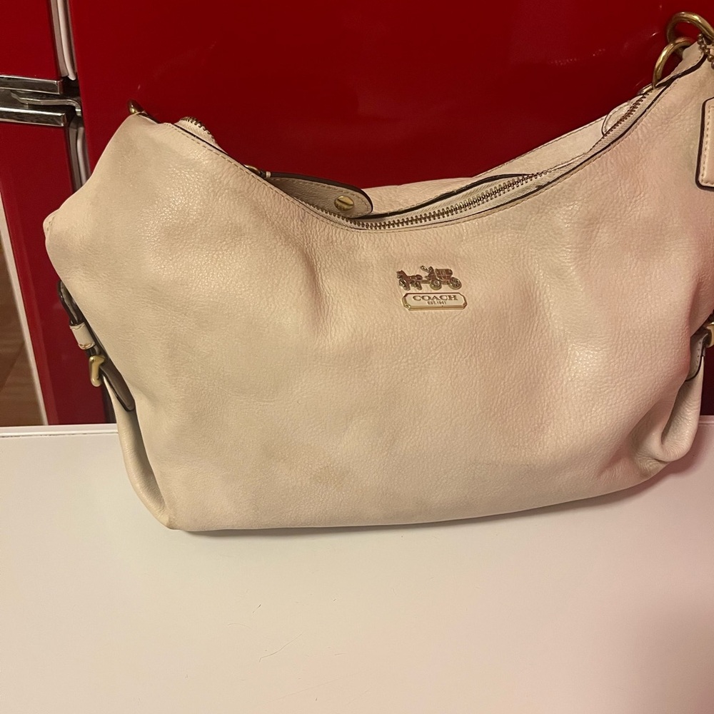 Preowned Coach Cream Leather Hobo Bag